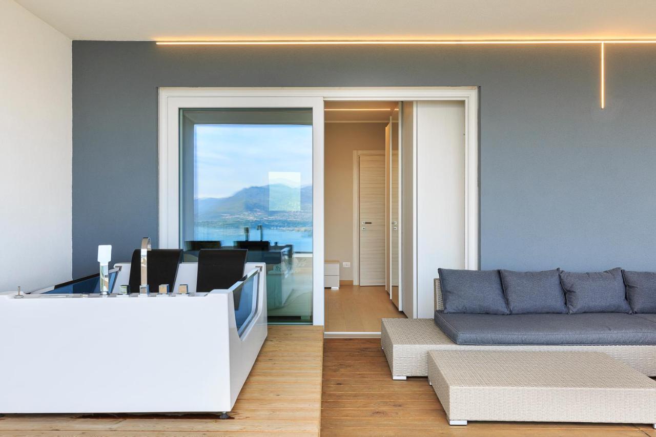Skylake Penthouse By Impero House Στρέσα Εξωτερικό φωτογραφία